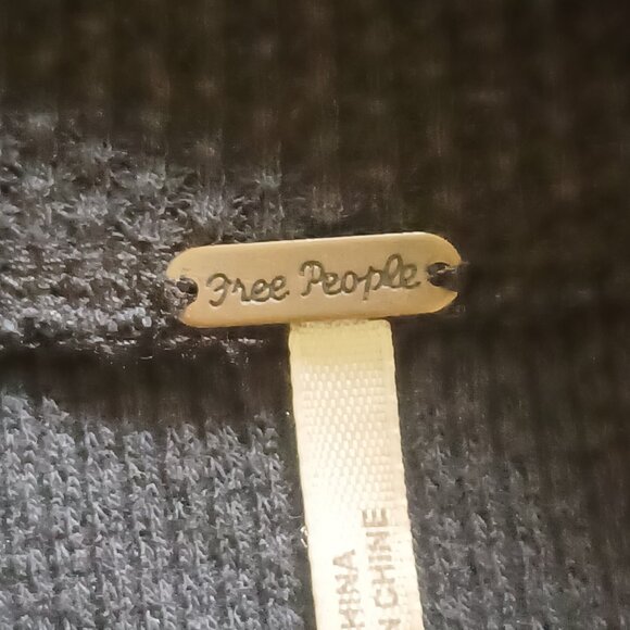 EUC Free People "Switch it Up" Navy Blue Thermal Crochet Knit Top Size Large - Picture 7 of 10